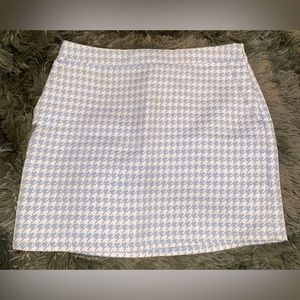 Zara White and Blue Pattern Skirt